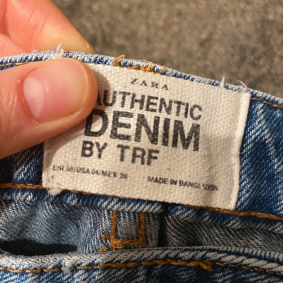 Jeans - Picture 2 of 4